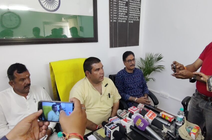  The administration has been accused of not making proper arrangements for the Char Dham Yatra 2024 which is going to start from May 10.  Naveen Ramola