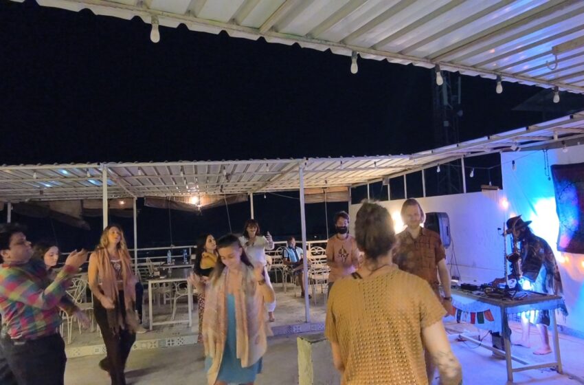  BENAR Performs Live at Social Soul Cafe Rishikesh; International Audience Joins the Experience