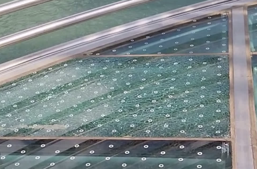  Bajrang Setu Glass Footpath Cracks Again; PWD Faces Questions Over Construction Quality